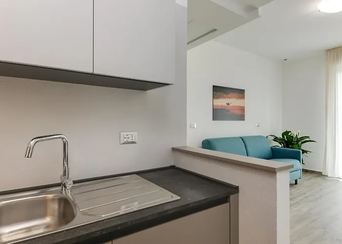 Aparthotel Elegance - Siroli Collection 3*