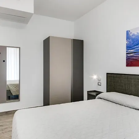 Aparthotel Elegance - Siroli Collection 3*