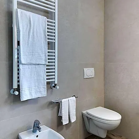 Aparthotel Elegance - Siroli Collection 3*