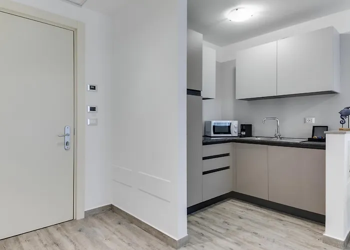 Elegance - Siroli Collection Aparthotel 3*